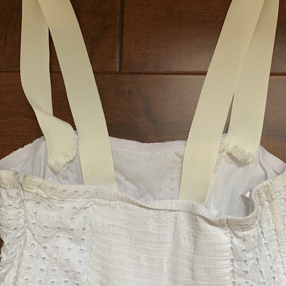 White eyelet dress - Picture 3 of 5